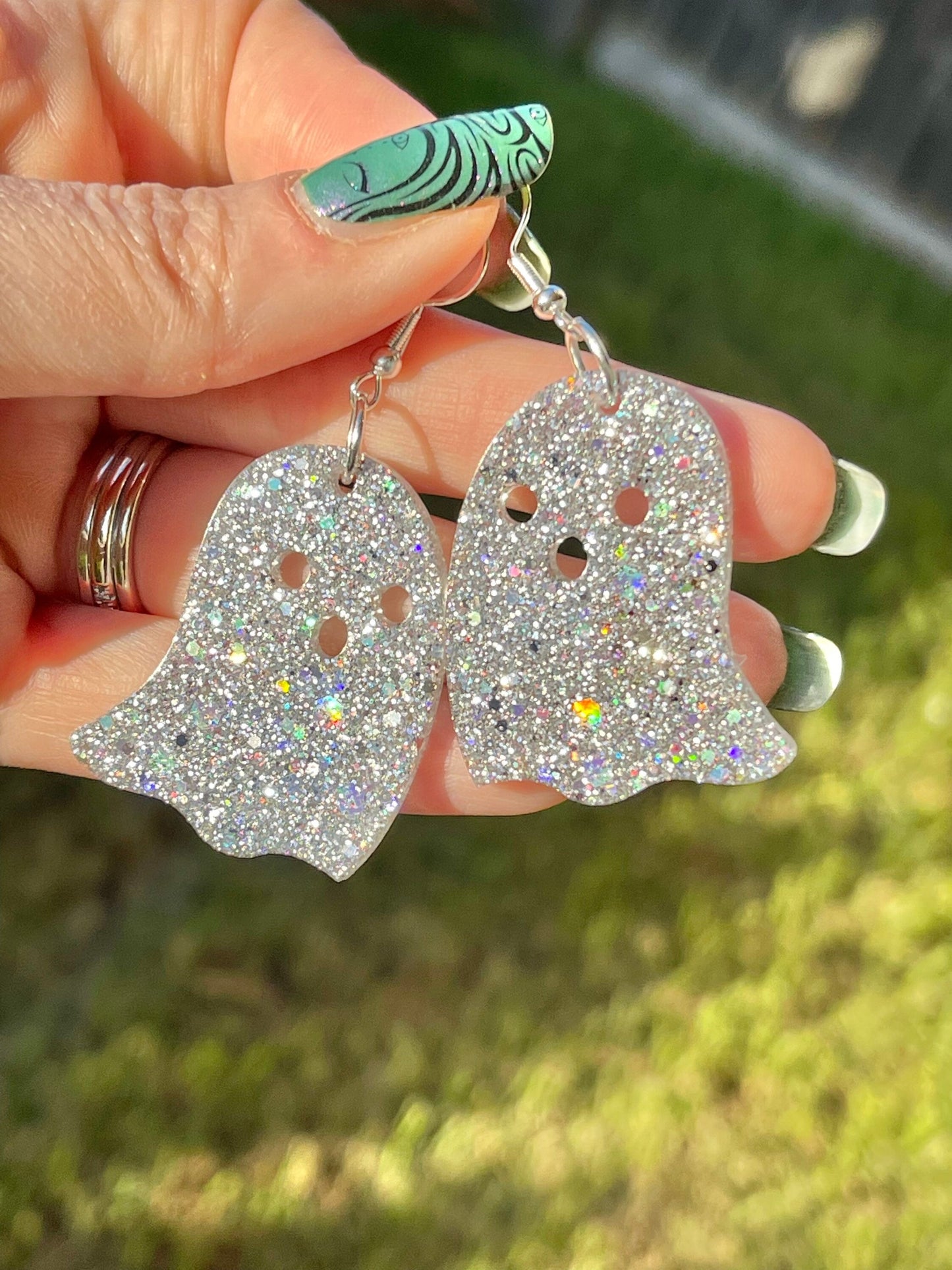 Cute Halloween glitter ghost earrings - sparkly resin earring - handcrafted - handmade jewelry