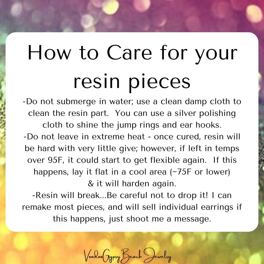 Sparkly Strawberry glitter resin earrings in red or pink with strawberry blossom - handcrafted - handmade jewelry