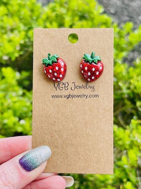 Sparkly Strawberry glitter resin stud earrings in red - Premium finish - handcrafted - handmade jewelry