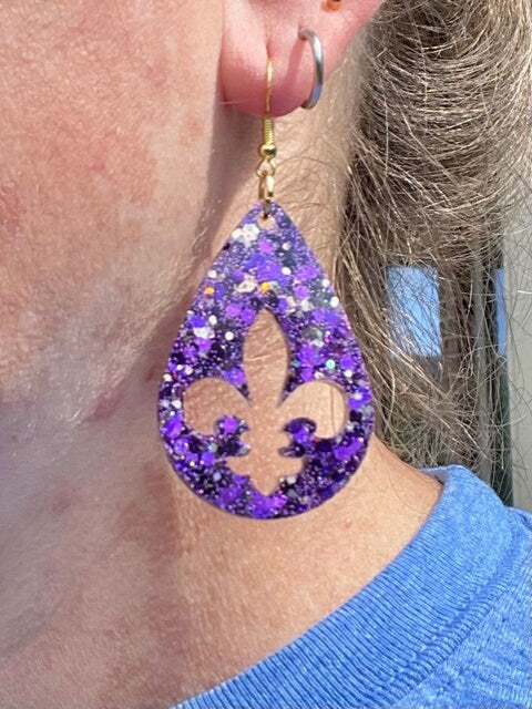 LSU Purple & Gold Fleur de lis resin earrings