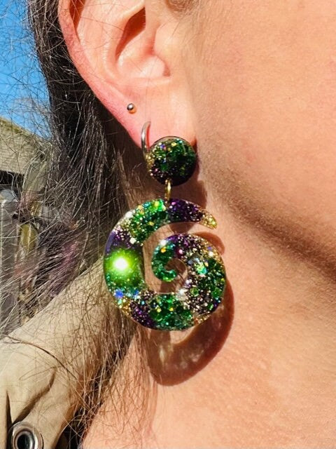 Mardi Gras resin earrings - handcrafted - glittery handmade earring