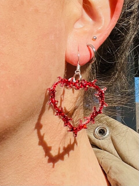 Open Barbed wire Heart glitter resin earrings