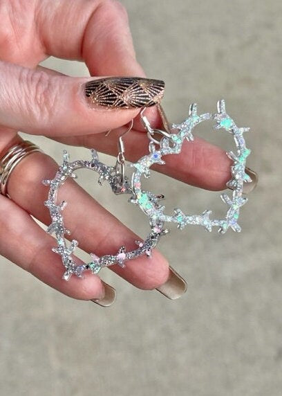 Open Barbed wire Heart glitter resin earrings
