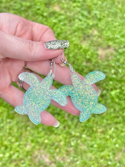 Sparkly sea turtle glitter resin earrings