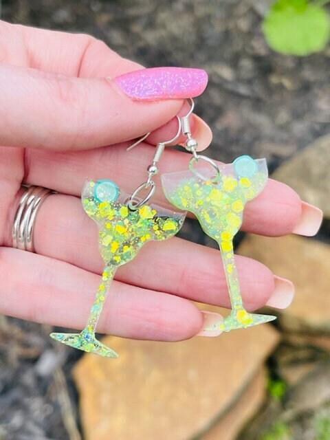 Margarita glass with lime glitter resin earrings - Cinco de Mayo
