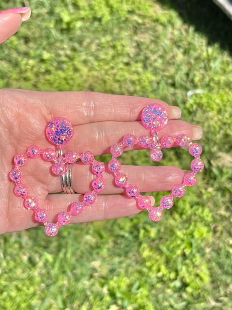 Open bead-look Heart glitter resin earrings