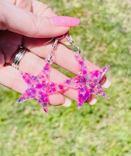 Star dangle glitter resin earrings