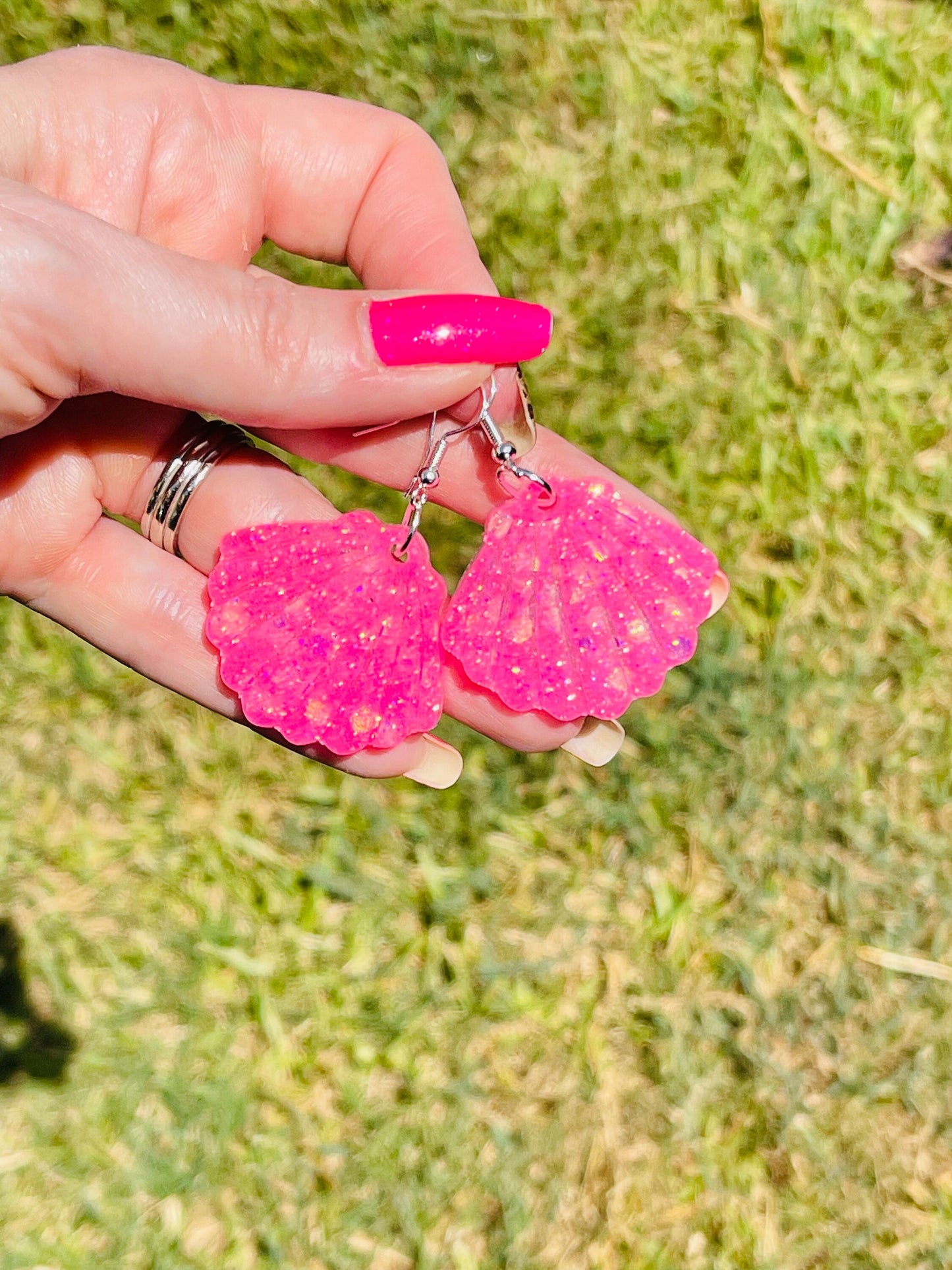 Sparkly seashell glitter resin earrings