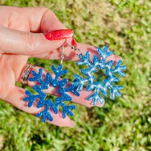 Snowflake glitter resin earrings - lightweight Christmas jewelry