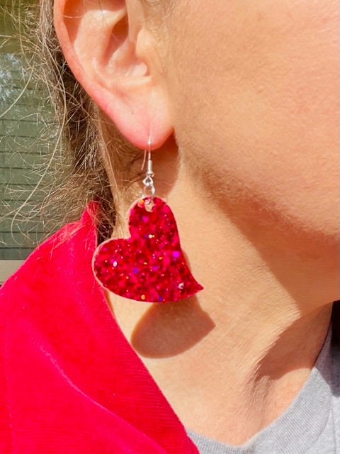 Heart glitter resin earrings in Berry