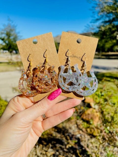 Horseshoe glitter resin earrings