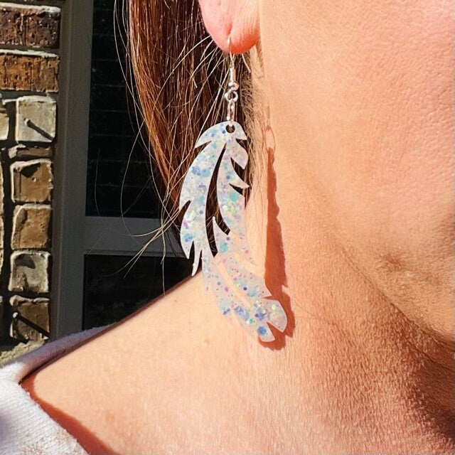 Feather glitter resin earrings