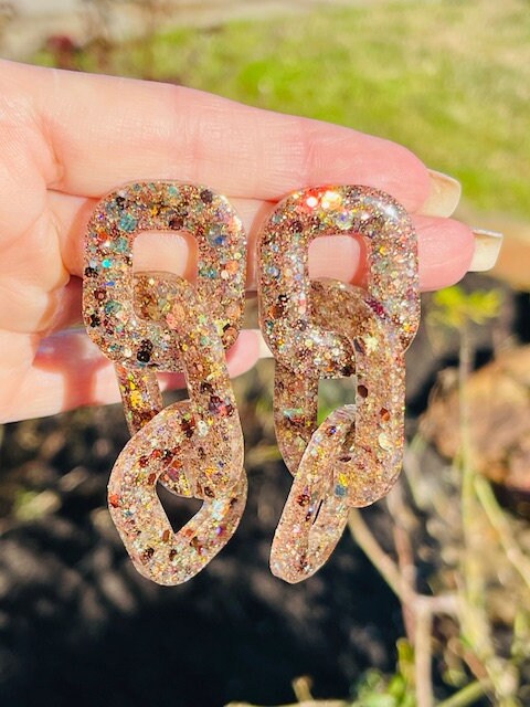 Chain link glitter resin statement earrings