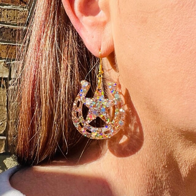 Horseshoe glitter resin earrings