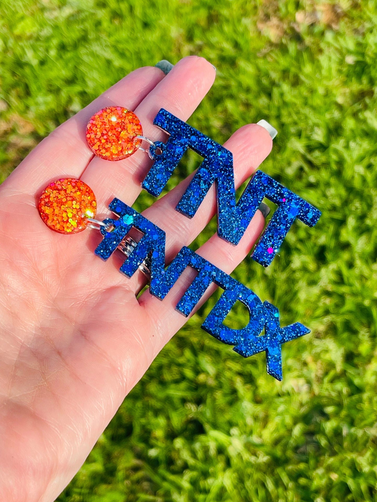 TNTDX/TNT Dance Xplosion glitter resin word earrings