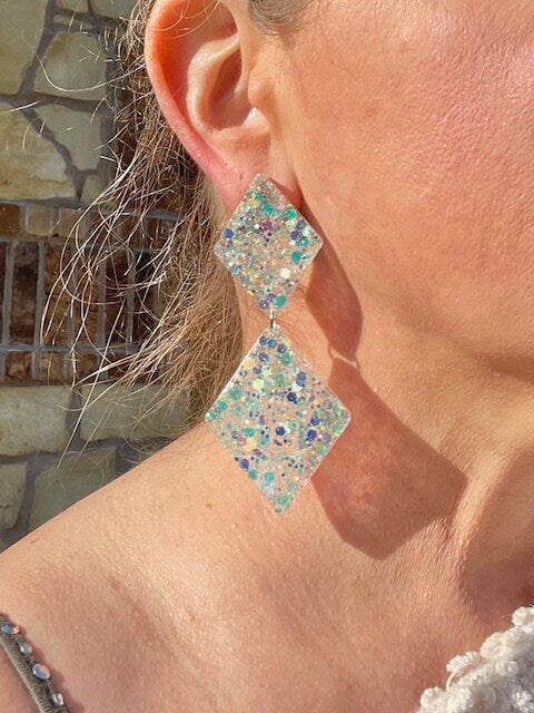 Large diamond-shaped statement glitter resin earrings