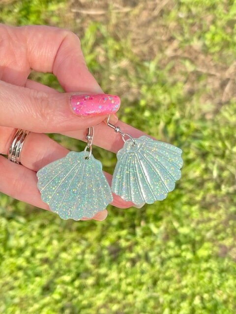 Sparkly seashell glitter resin earrings