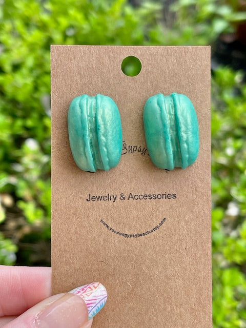 Macaron resin stud earrings