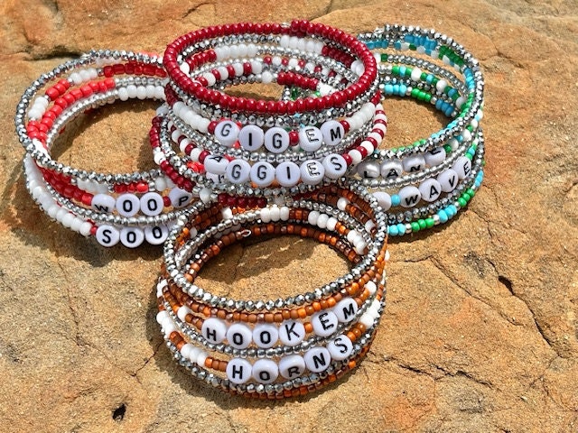 Personalized 7 loop Game Day Beaded memory wire wrap bracelet with School/team name/choice of word(s) - Custom stacked bracelet bundle