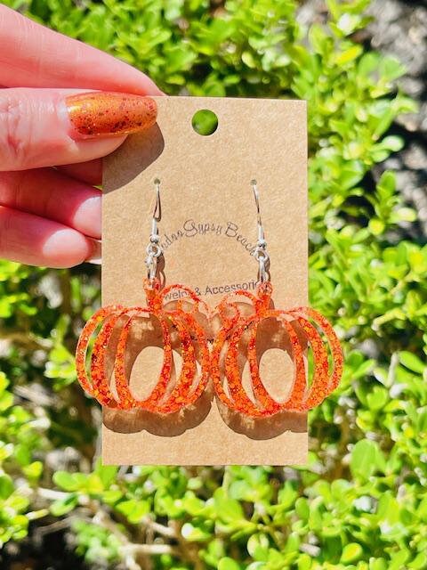 Princess pumpkin earrings - Super lightweight glitter resin earrings - handcrafted