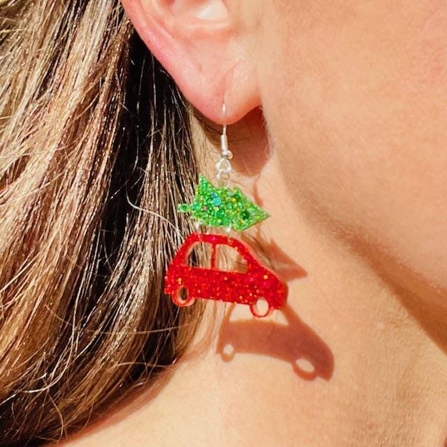 Lightweight Car carrying Christmas tree Glitter resin earrings