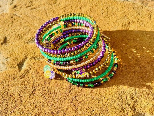 Mardi Gras hand beaded memory wire wrap bracelet - hand made Fat Tuesday jewelry