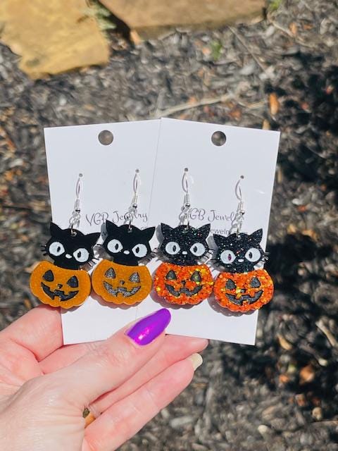 Black Cat Jack O Lantern Earrings – Glitter or Mica Resin Halloween Jewelry – Spooky Cute Pumpkin Dangle Earrings – Handmade