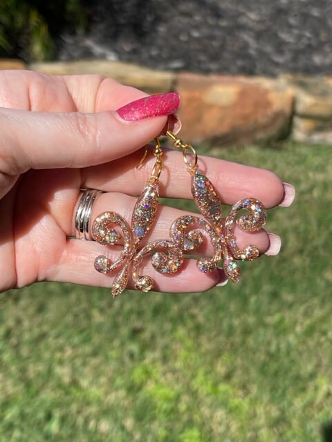Fleur de lis glitter resin earrings