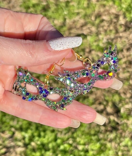 Mardi Gras Mask resin earrings - Fat Tuesday - handcrafted