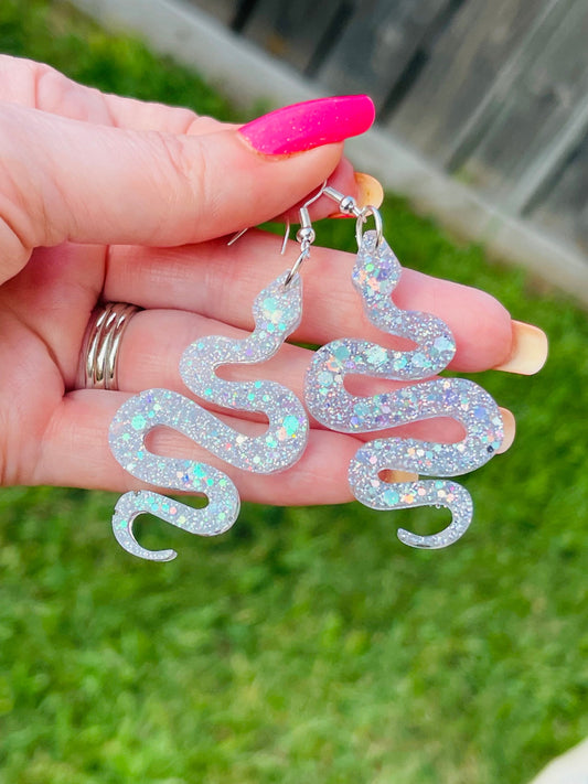 Super light slithering snake earrings - Reputation snake earring