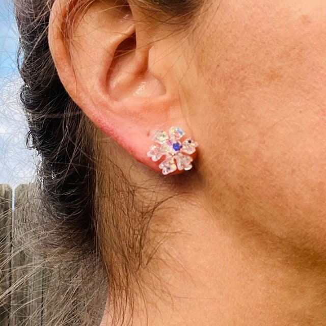 Sparkly Snowflake stud earrings - handmade jewelry